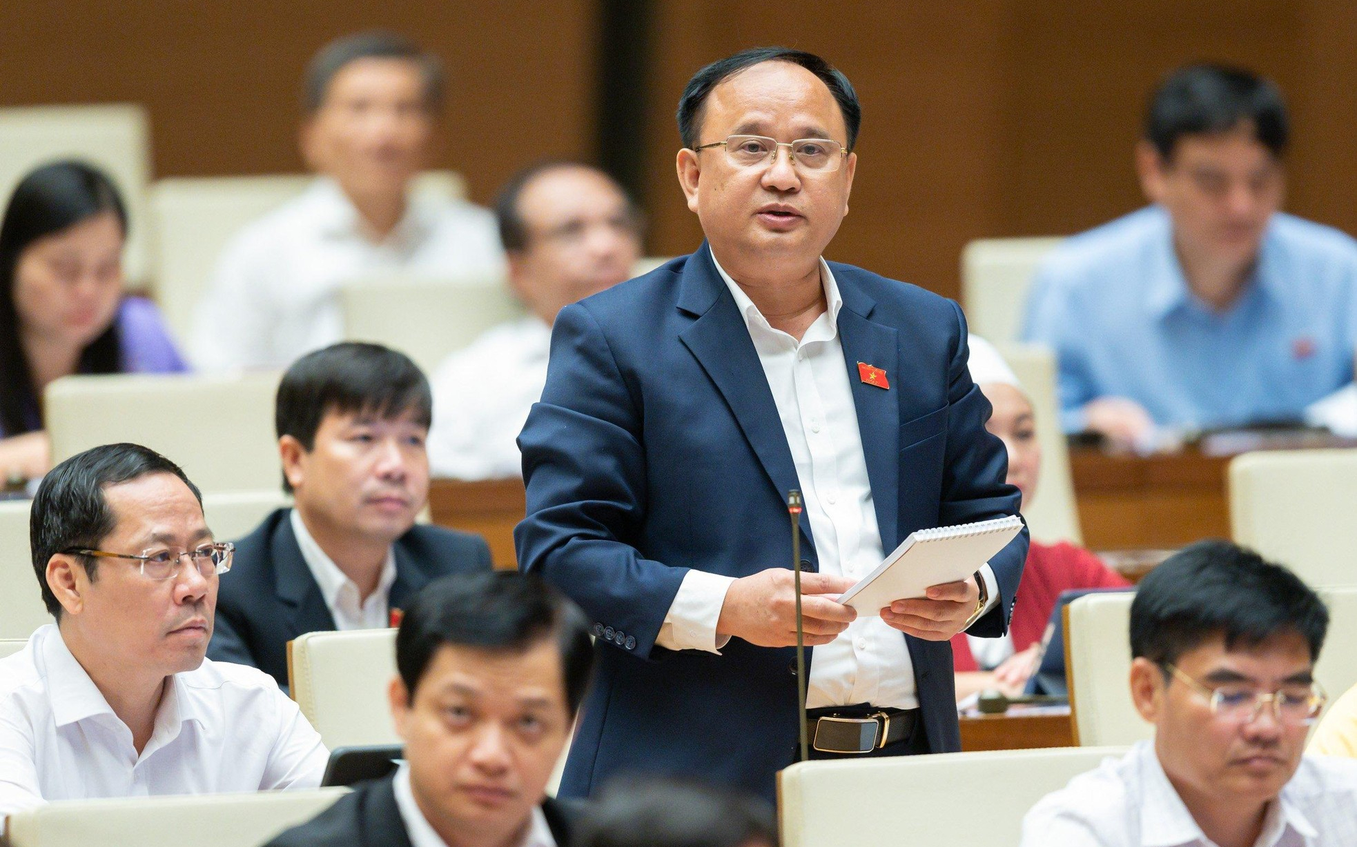 ĐBQH TRẦN ĐỨC THUẬN (ĐOÀN ĐBQH TỈNH NGHỆ AN): ĐỀ NGHỊ 4 GIẢI PHÁP ĐỘT PHÁ CHO NĂM 2026