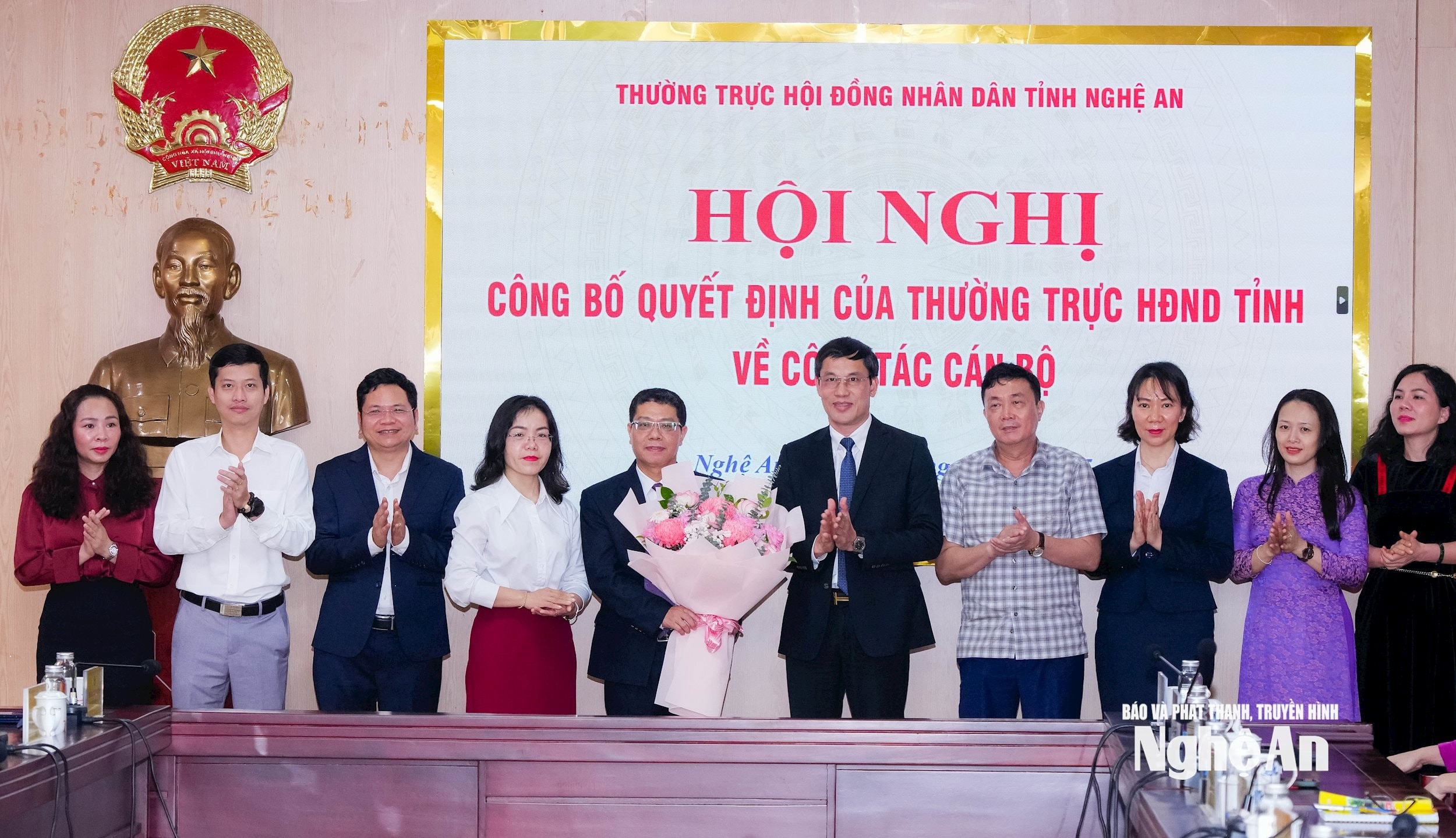bna_-hoi-dong.jpg