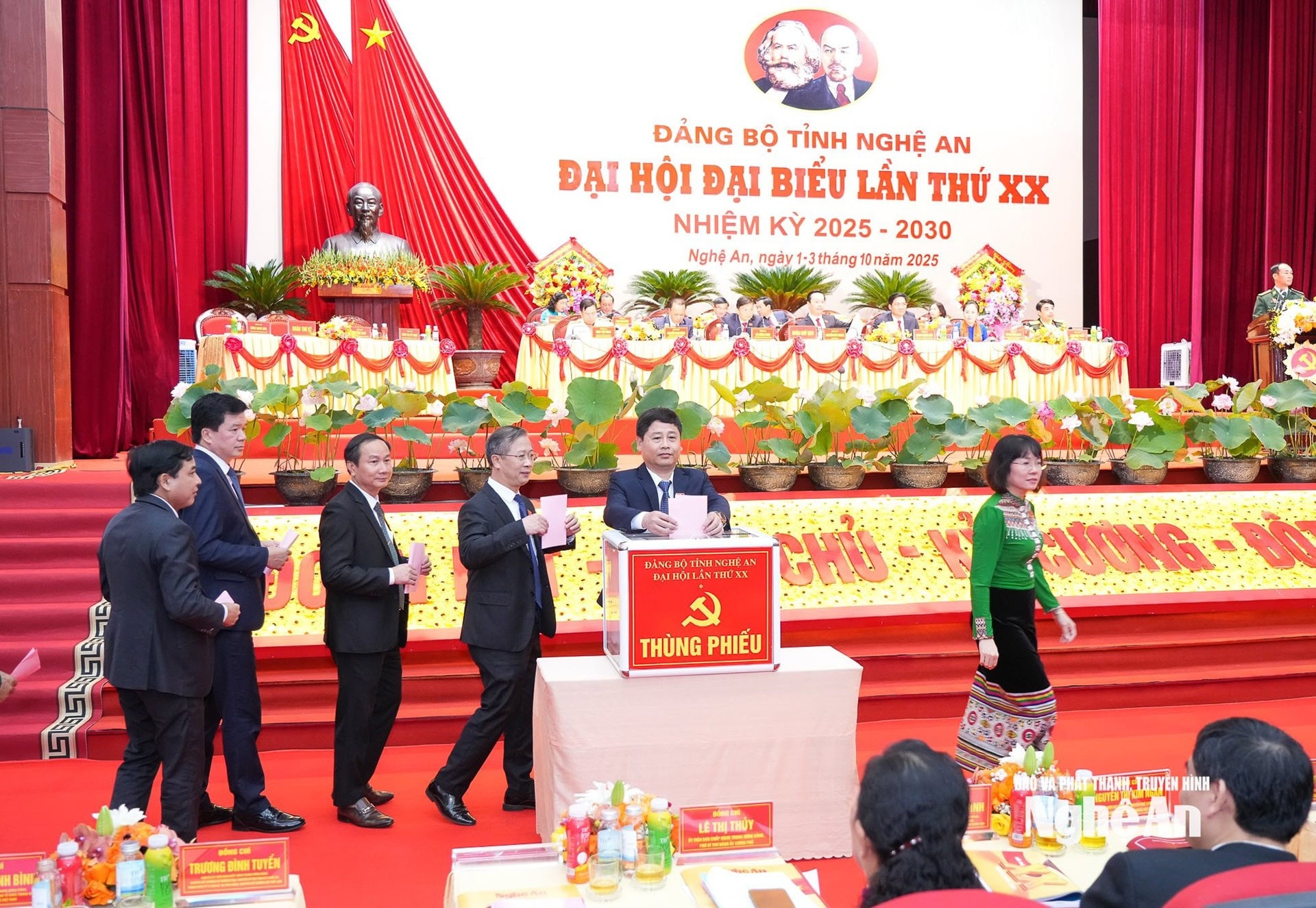 bna-dai-hoi-dang-bo-phieu-41-2814.jpg