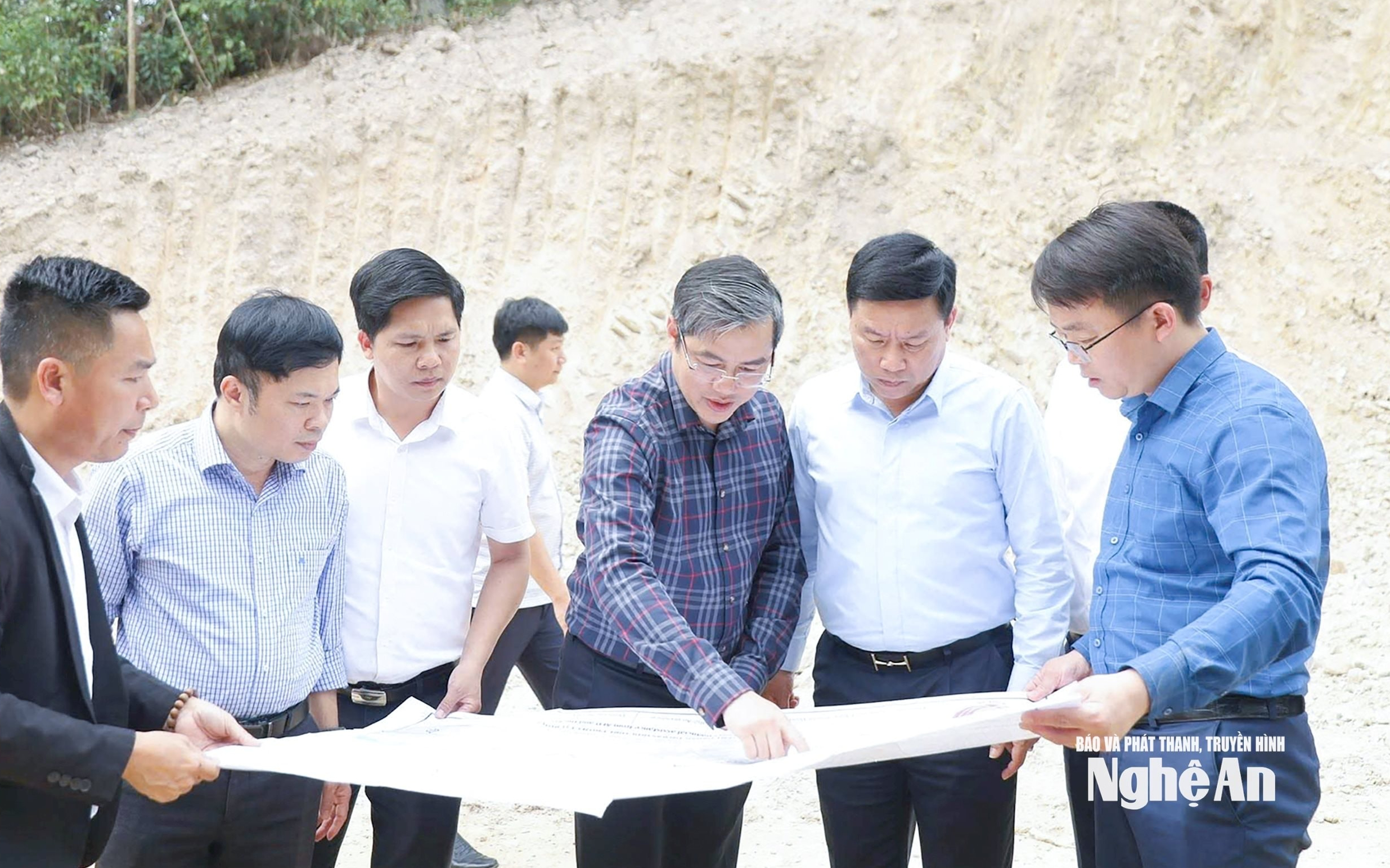 Đưa nghị quyết đại hội vào cuộc sống: Từ ý chí chính trị đến hành động cụ thể