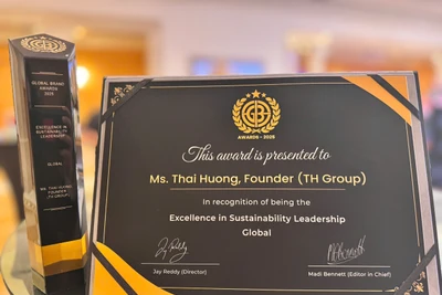 anh-hung-lao-dong-thai-huong-vinh-du-duoc-trao-danh-hieu-nha-lanh-dao-xuat-sac-trong-phat-trien-ben-vung-toan-cau-2025.jpg.webp