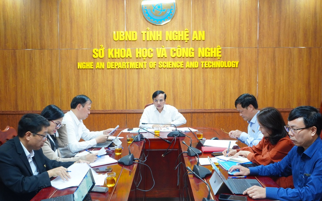Thường trực HĐND tỉnh khảo sát công tác chuyển đổi số trước phiên chất vấn tại kỳ họp thứ 35 HĐND tỉnh