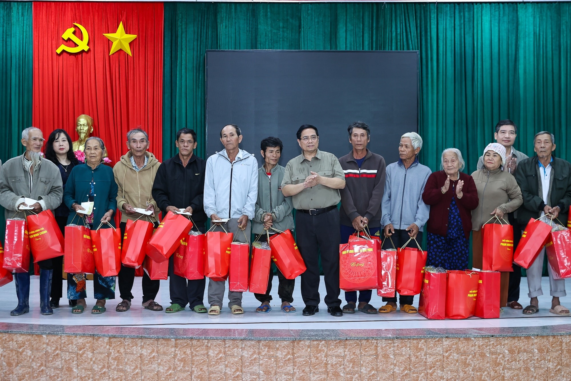 bcp.cdnchinhphu.vn-334894974524682240-2025-11-29-_img6213-17644222829562117901559.jpg