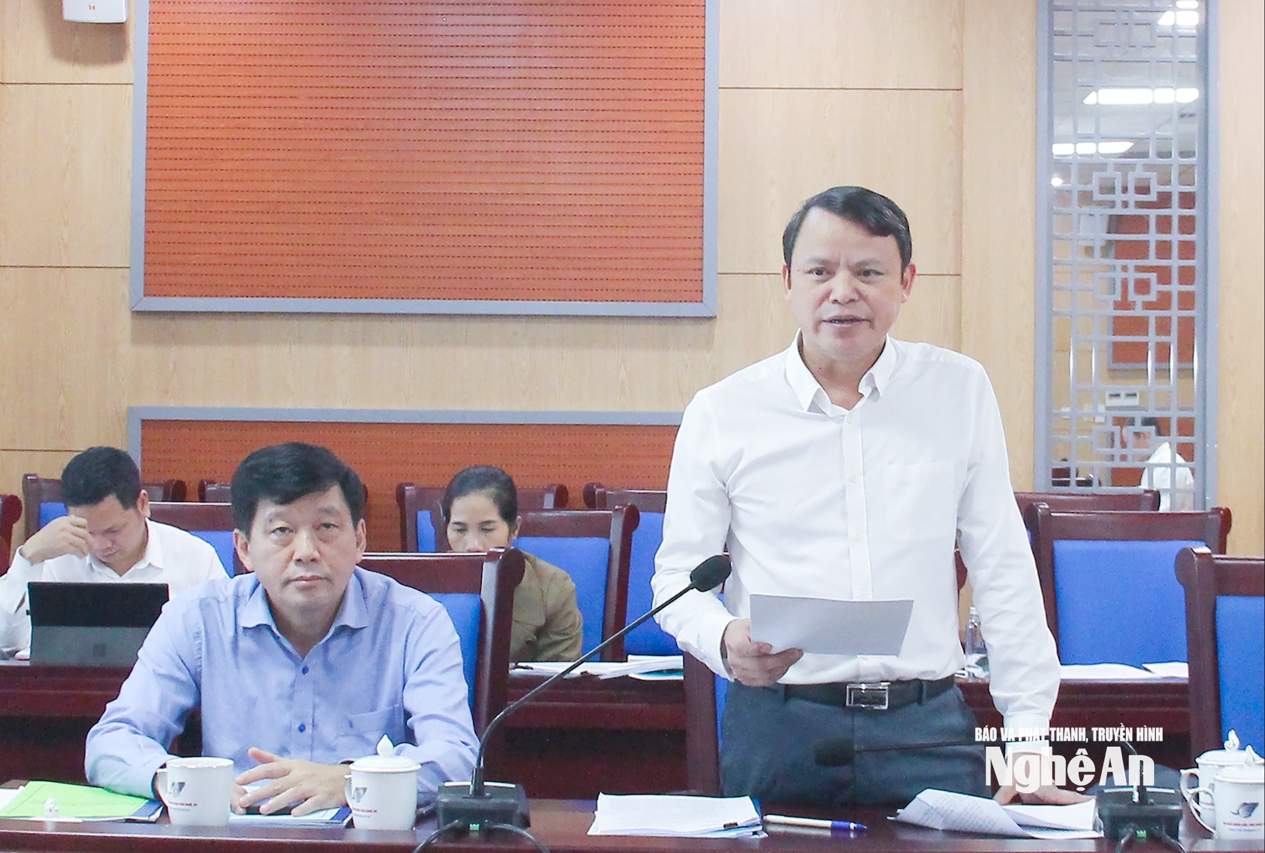 bna_-pho-truong-ban-phap-che-hdnd-tinh-tran-dinh-toan-neu-y-kien-tham-tra.jpg