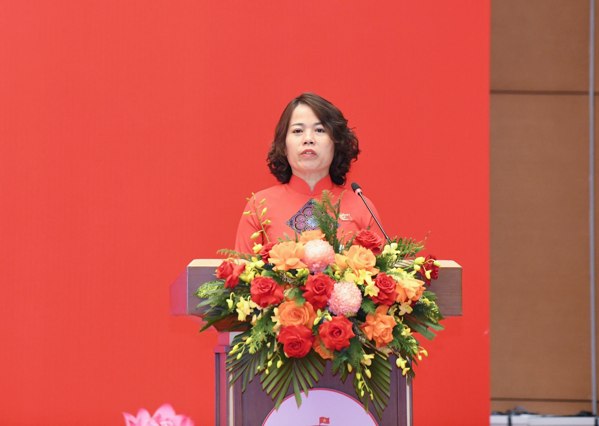 truong-doan-dbqh-tinh-tuyen-quang-ly-thi-lan.1.jpg