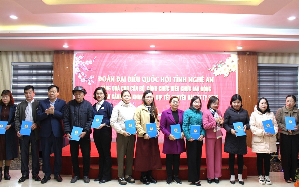 Quan tâm các hoạt động an sinh xã hội để gặp gỡ, tìm hiểu tâm tư, nguyện vọng của người dân