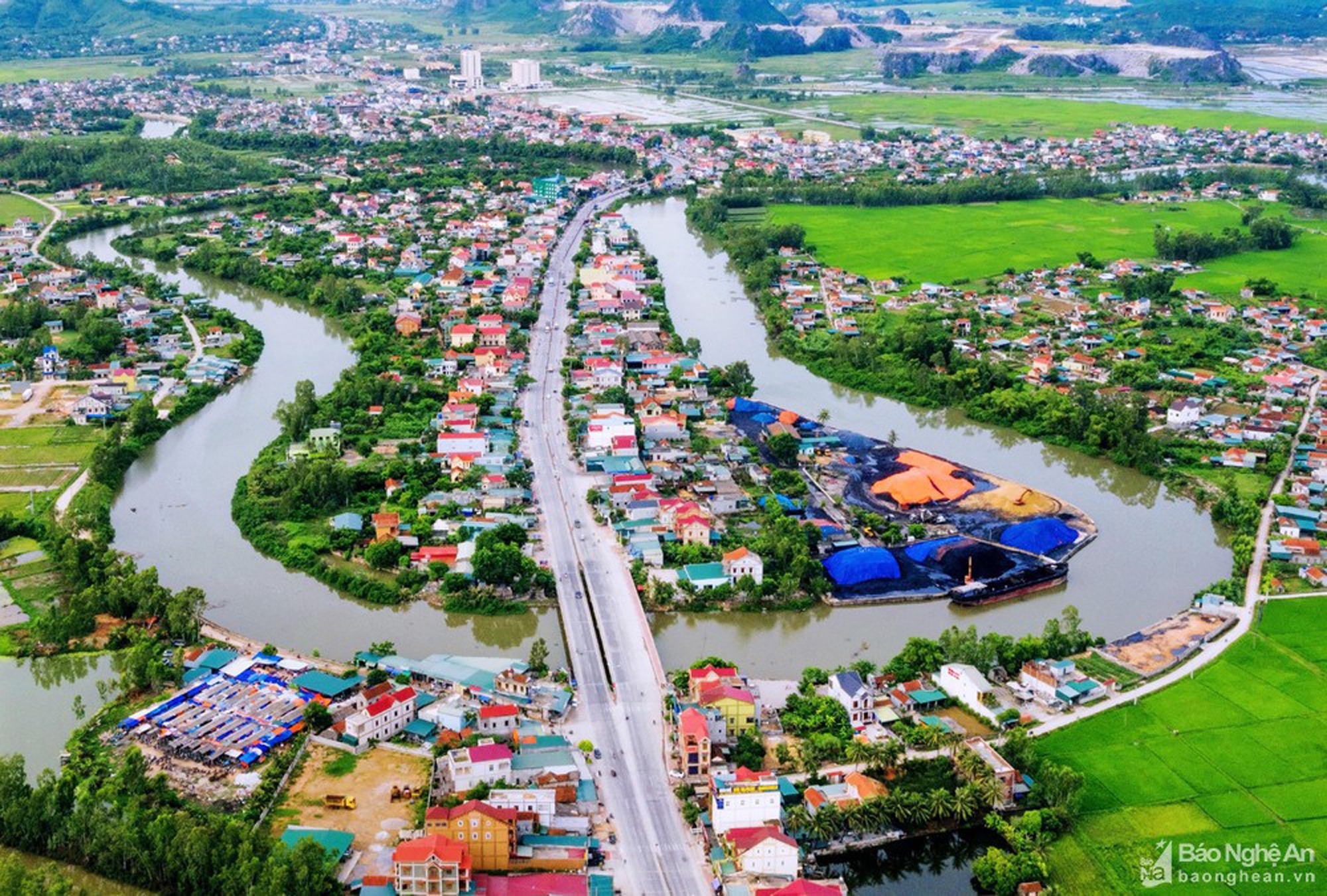 Sở Giao thông vận tải trả lời kiến nghị của cử tri thị xã Hoàng Mai về lắp đèn cảnh báo giao thông tại ngã tư Quốc lộ 1A, cầu Hoàng Mai