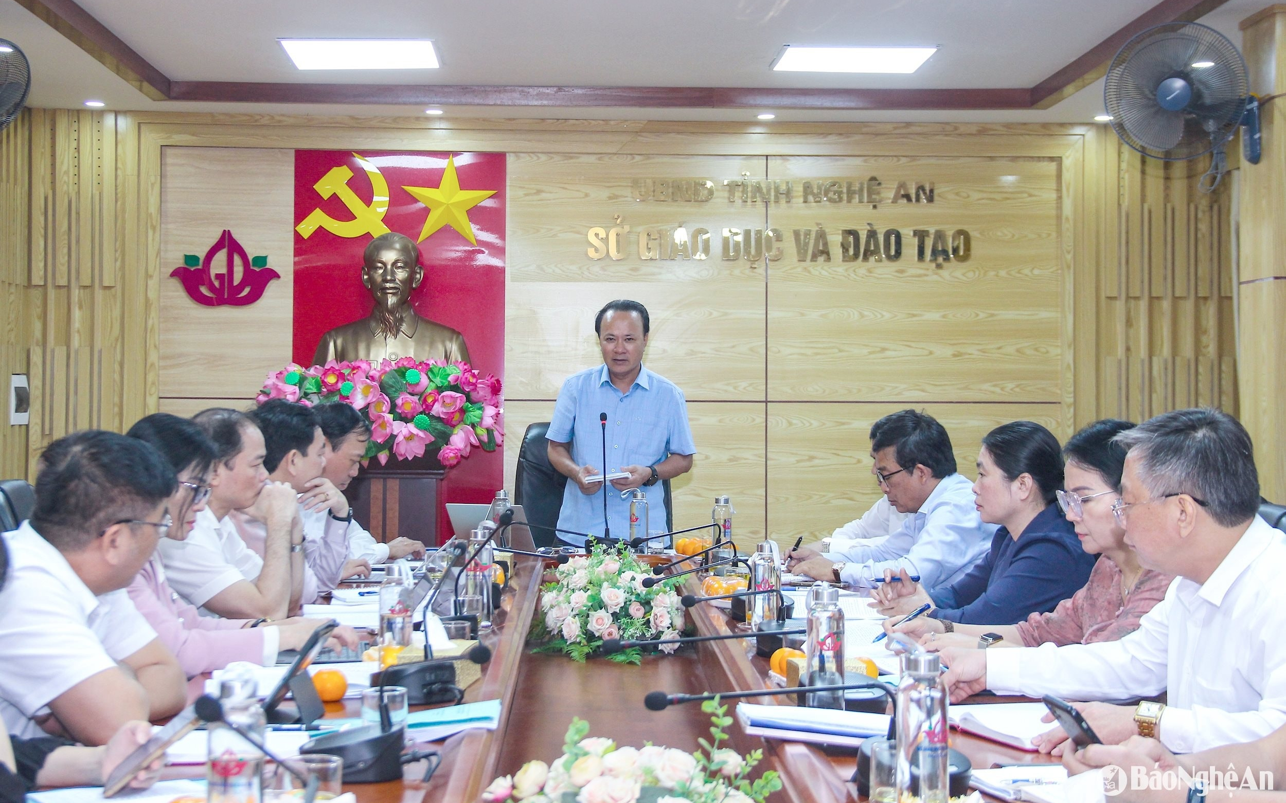 Đoàn giám sát của HĐND tỉnh Nghệ An làm việc với Sở Giáo dục và Đào tạo về quy hoạch mạng lưới trường, lớp