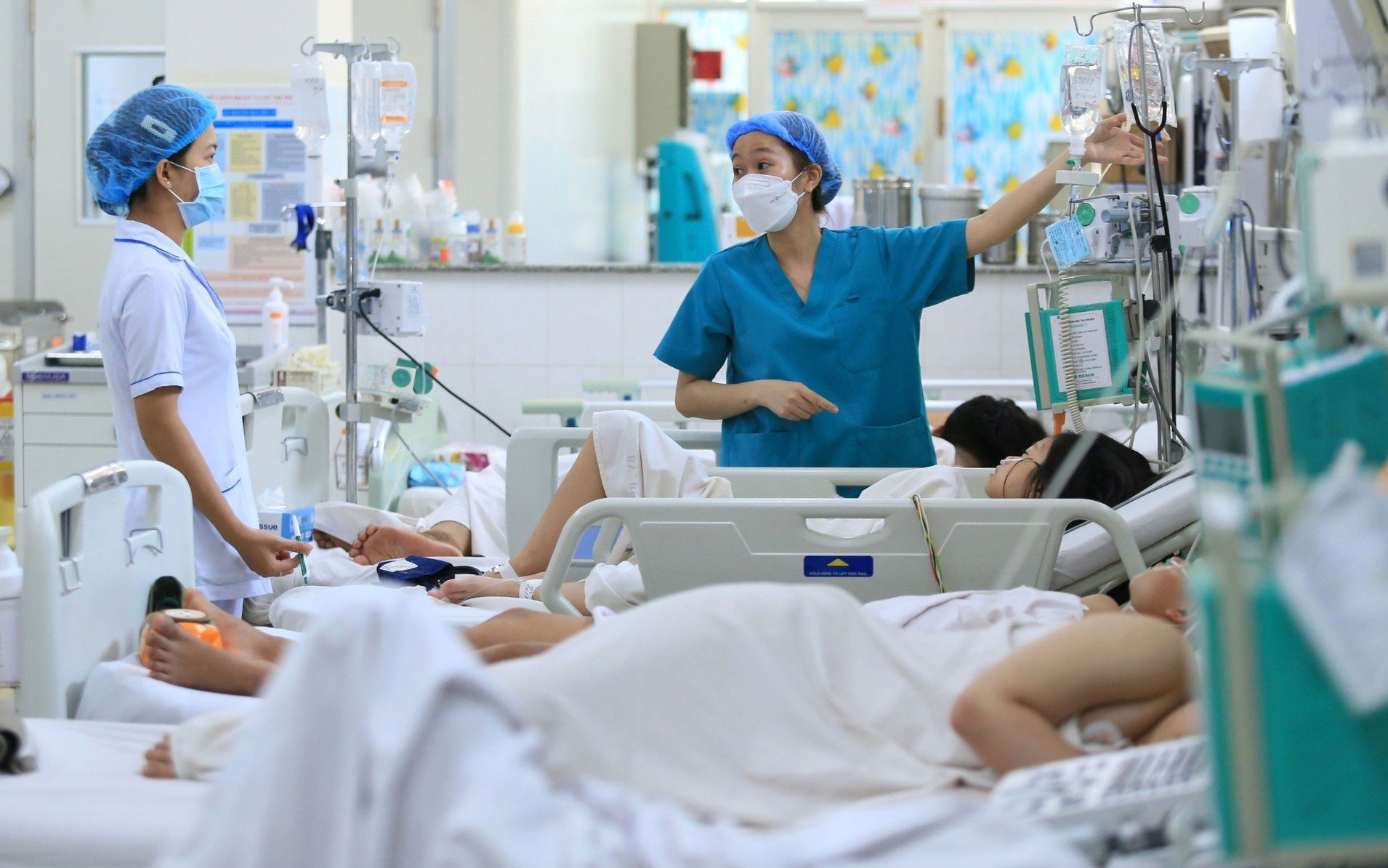 Bộ Y tế trả lời kiến nghị cử tri huyện Diễn Châu về chế độ phụ cấp đặc thù đối với công chức, viên chức, người lao động trong các cơ sở y tế
