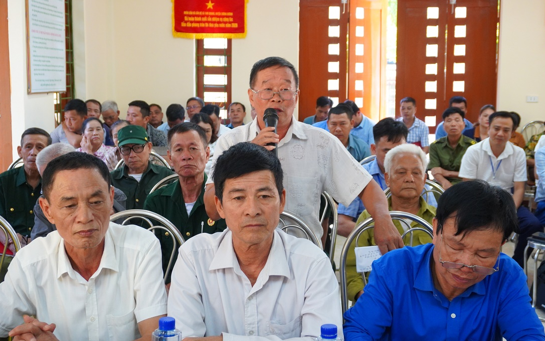 Đại biểu HĐND tỉnh tiếp xúc cử tri tại huyện Tương Dương