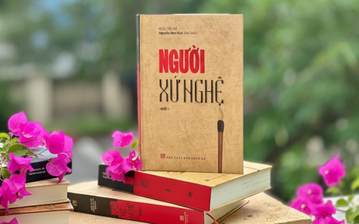 CÓ MỘT MÙA MANG TÊN “MÙA NHÂN CÁCH”