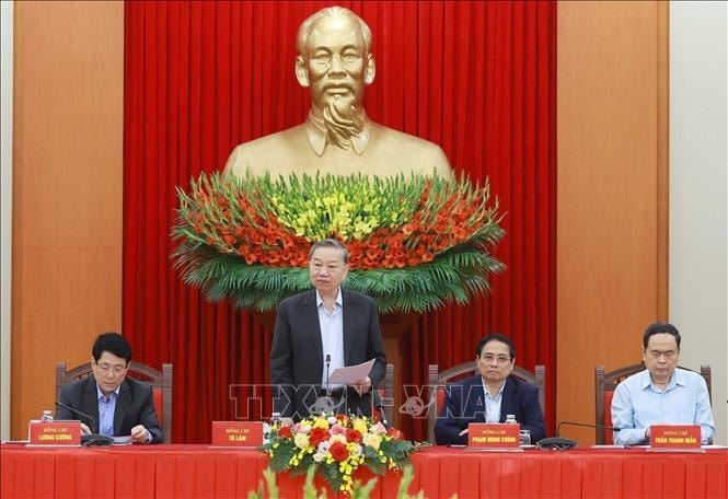 cdnmedia.baotintuc.vn-upload-e9gdnzvhdfi8lzswc6uba-files-2025-12-_tbt-to-lam-311225-13.jpg