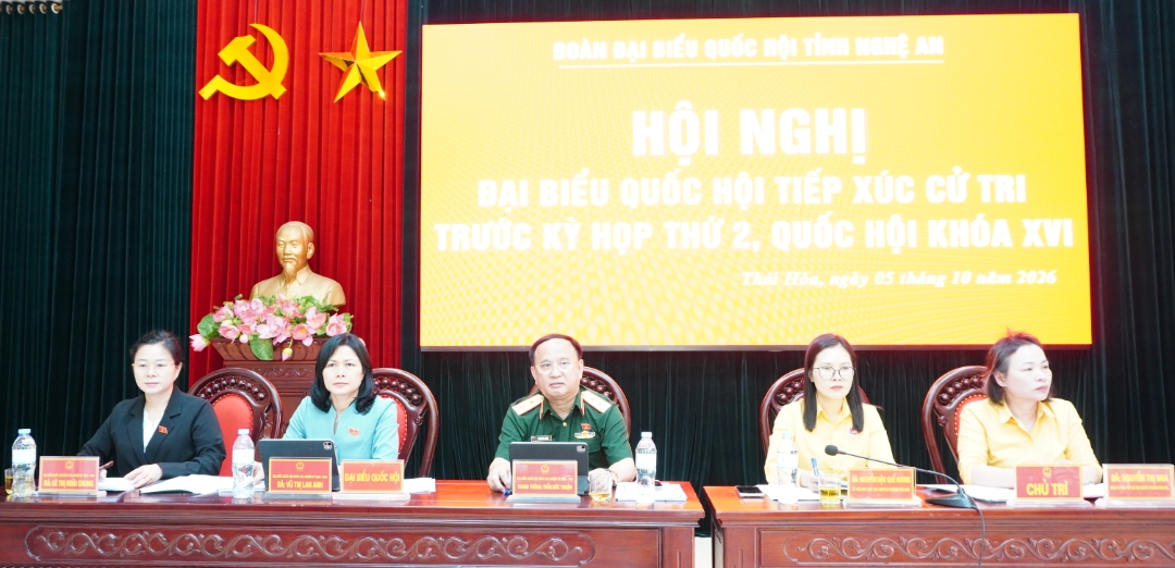 Đoàn đại biểu Quốc hội tỉnh Nghệ An tiếp xúc cử tri tại phường Thái Hòa trước Kỳ họp thứ 2, Quốc hội khóa XVI