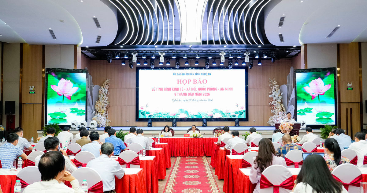 Nghệ An thông tin kết quả 9 tháng, giải đáp những vấn đề báo chí quan tâm
