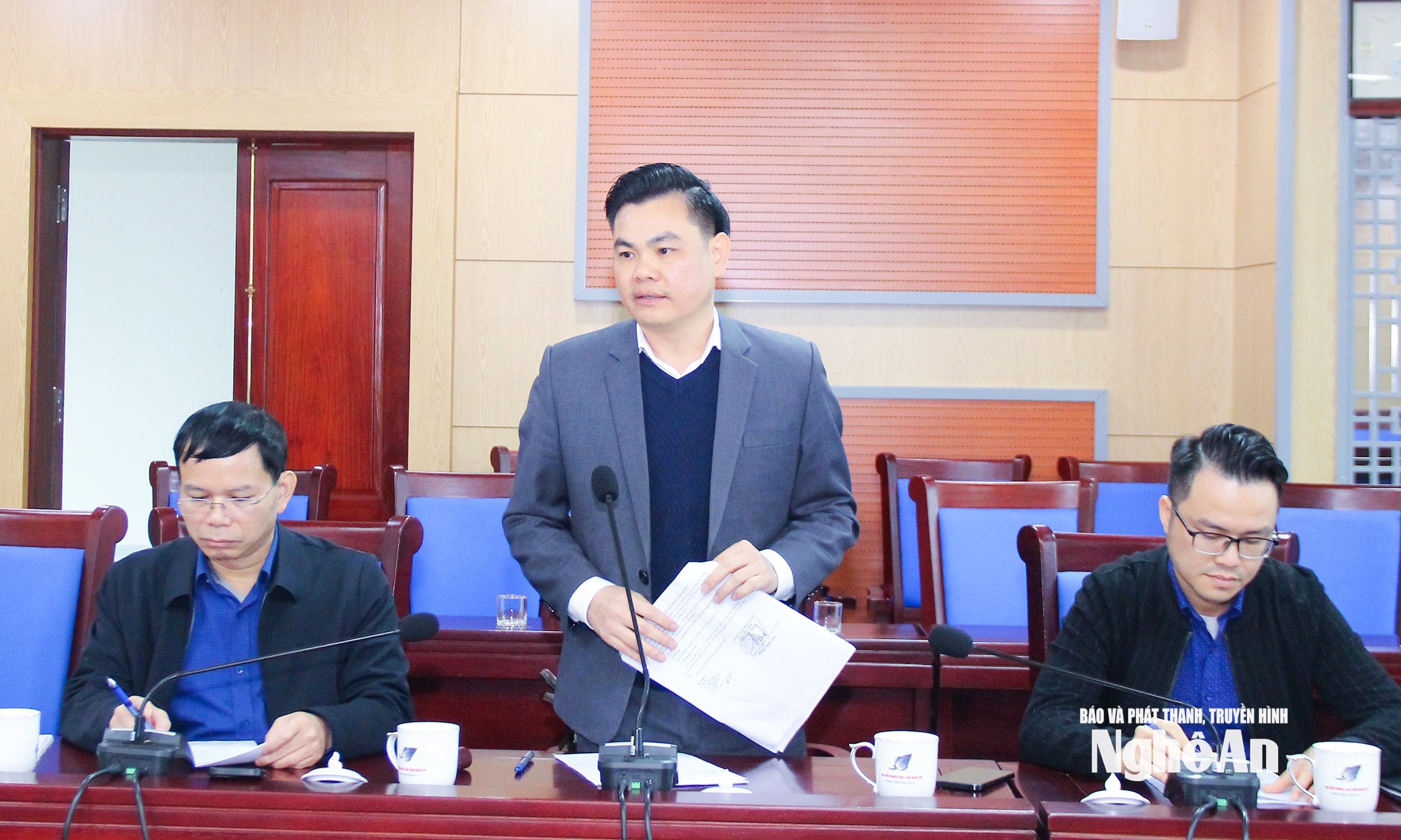 bna_truong-phong-quan-ly-dat-dai(1).jpg