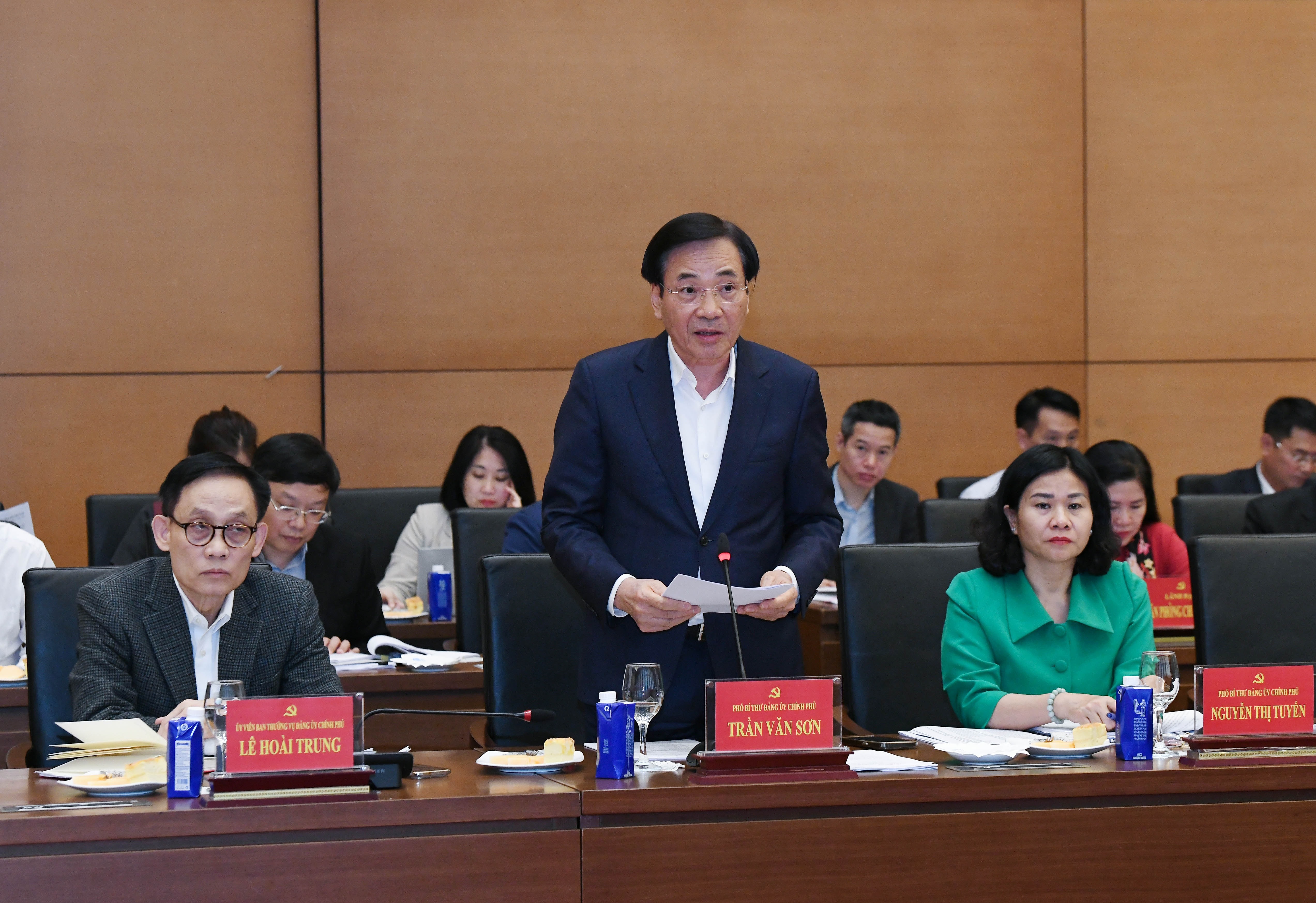 bo-truong-chu-nhiem-vpcp-nguyen-van-son.jpg
