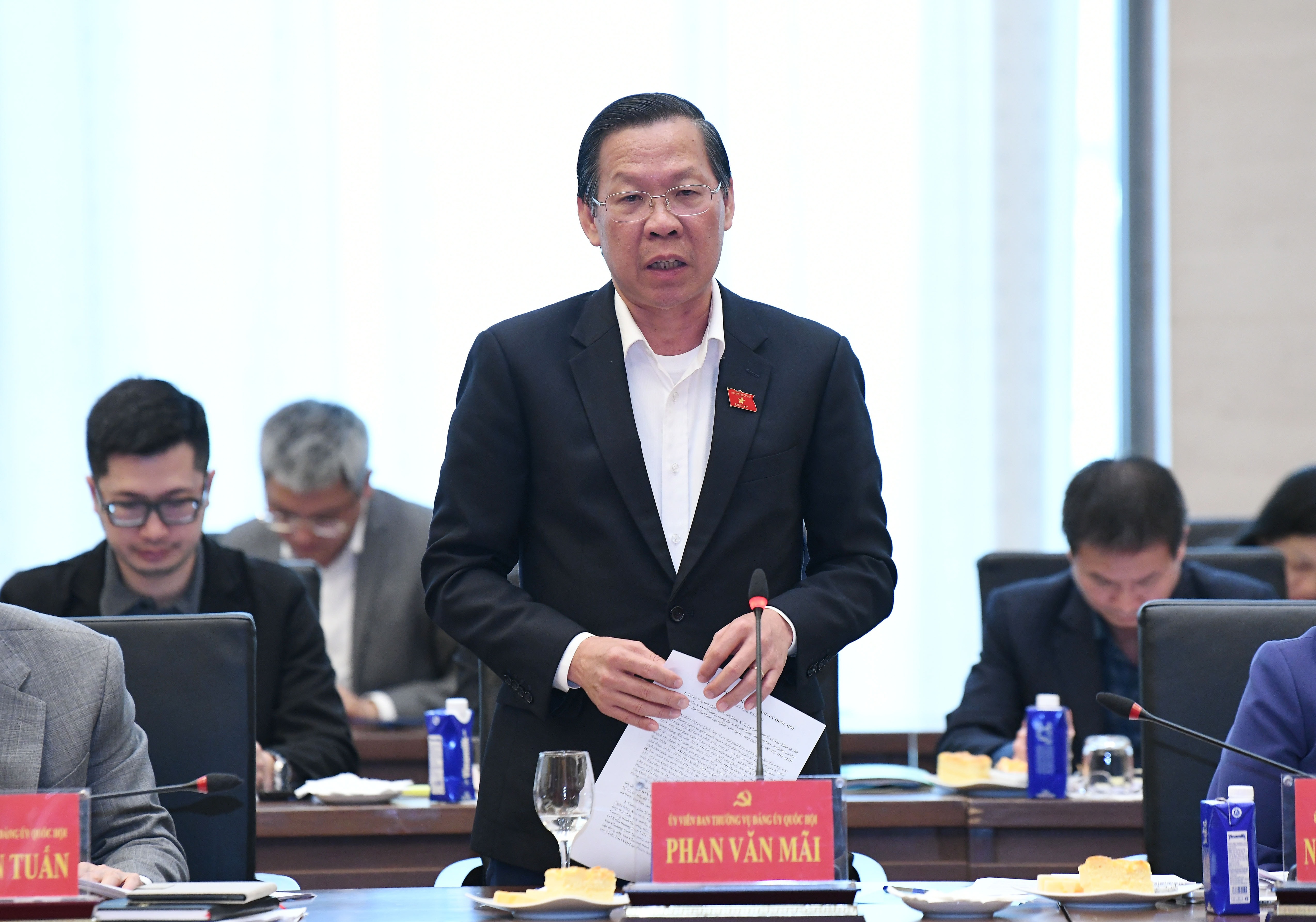 chu-nhiem-uy-ban-kinh-te-va-tai-chinh-phan-van-mai.jpg