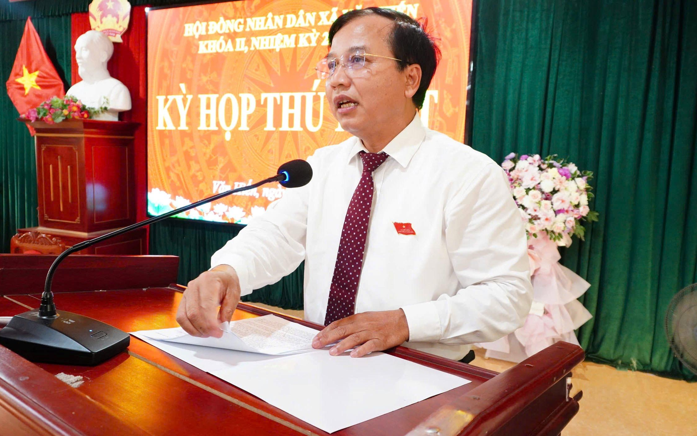 Đồng chí Nguyễn Như Khôi - Phó Chủ tịch HĐND tỉnh dự Kỳ họp thứ nhất HĐND xã Văn Hiến khóa II