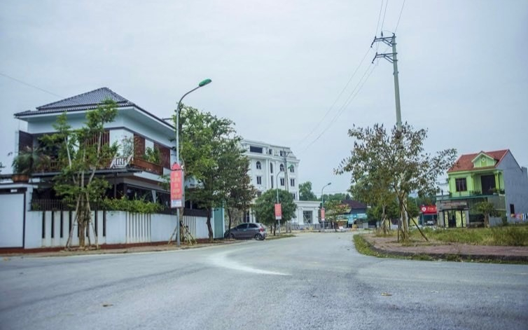 Công dân phản ánh vướng mắc trong cấp Giấy chứng nhận quyền sử dụng đất tại Khu đô thị Anh Sơn