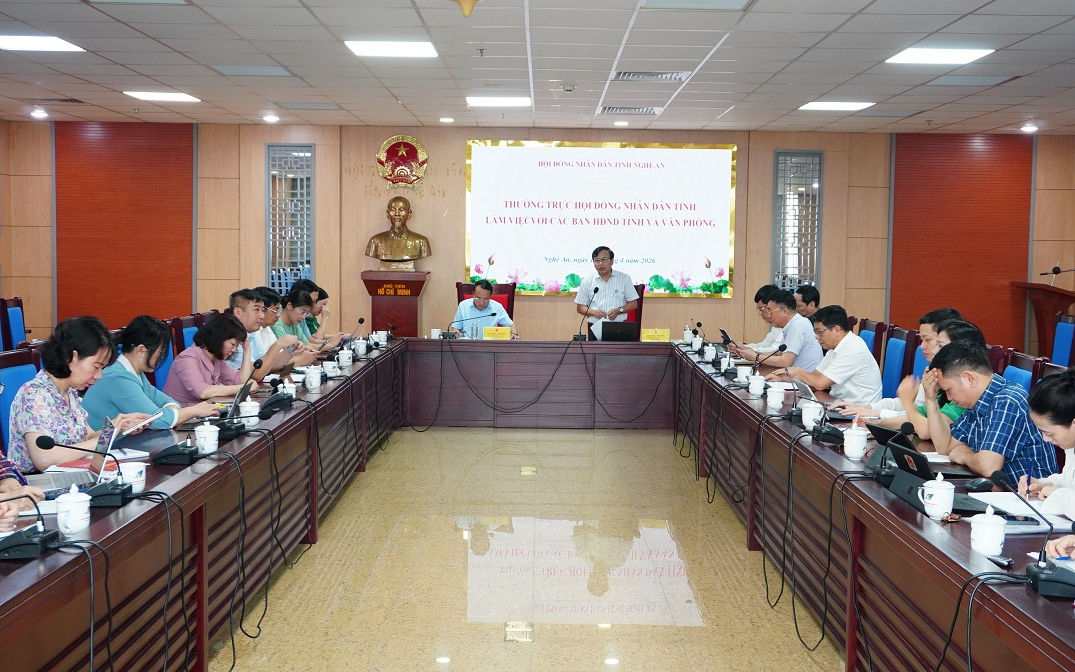 Thường trực HĐND tỉnh làm việc với các Ban HĐND và Văn phòng Đoàn ĐBQH và HĐND tỉnh