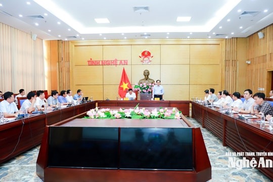 Chủ tịch UBND tỉnh chốt mốc hoàn thành nhiều tuyến đường thi công dang dở tại các phường trung tâm