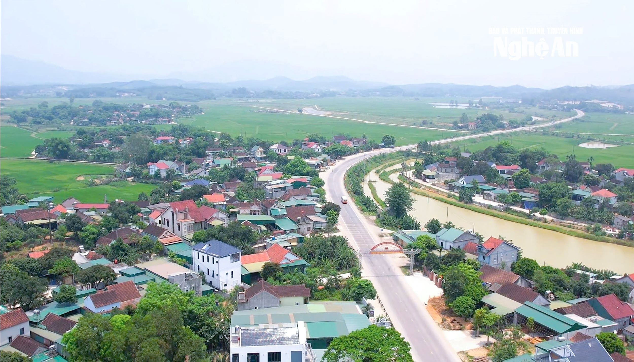 Trả lời kiến nghị của cử tri xã Xuân Lâm về việc xây dựng kè chống sạt lở bờ sông thuộc xóm Đông Nam Sơn