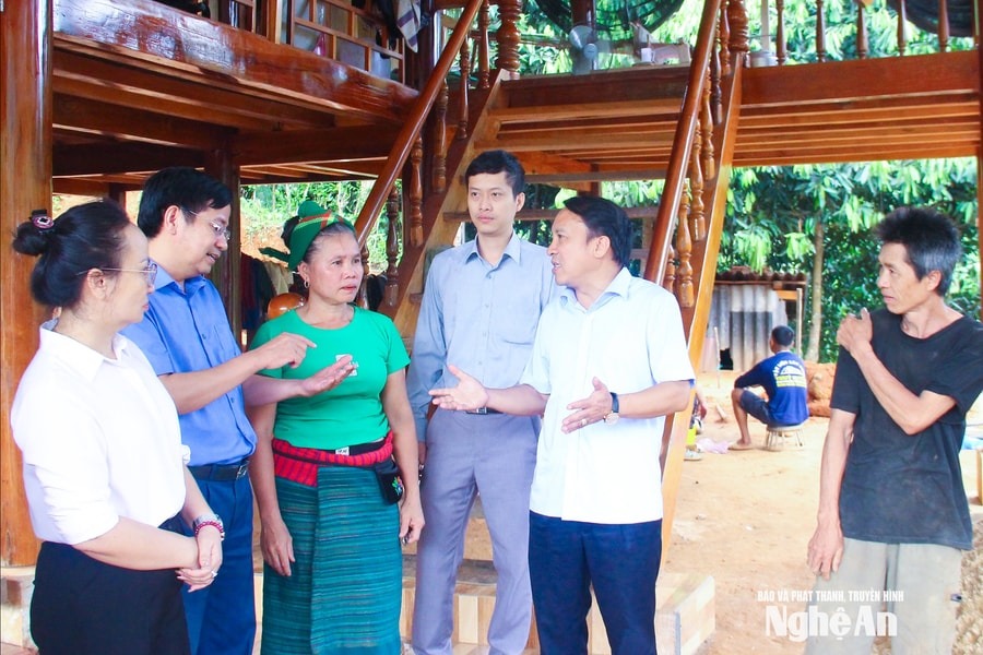 Phó Chủ tịch Thường trực HĐND tỉnh làm việc với Thường trực HĐND 5 xã vùng Tây Bắc tỉnh