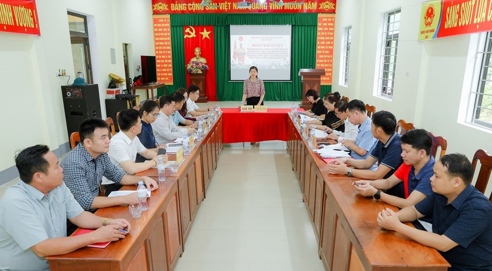 Ban Dân tộc HĐND tỉnh khảo sát việc triển khai các Chương trình MTQG tại xã Tương Dương
