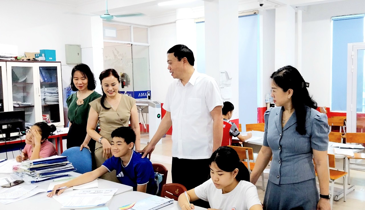Ban Văn hóa - Xã hội HĐND tỉnh khảo sát, làm việc với các Trung tâm ngoại ngữ có liên kết dạy Tiếng Anh tăng cường trong các trường học