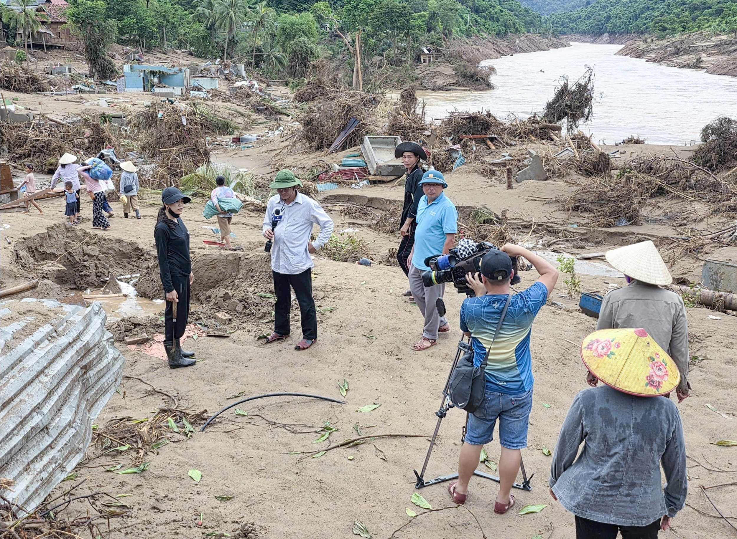 bna_-phong-vien-tac--a38ac63704dfc67e50d21fb6c8ecba82.jpg