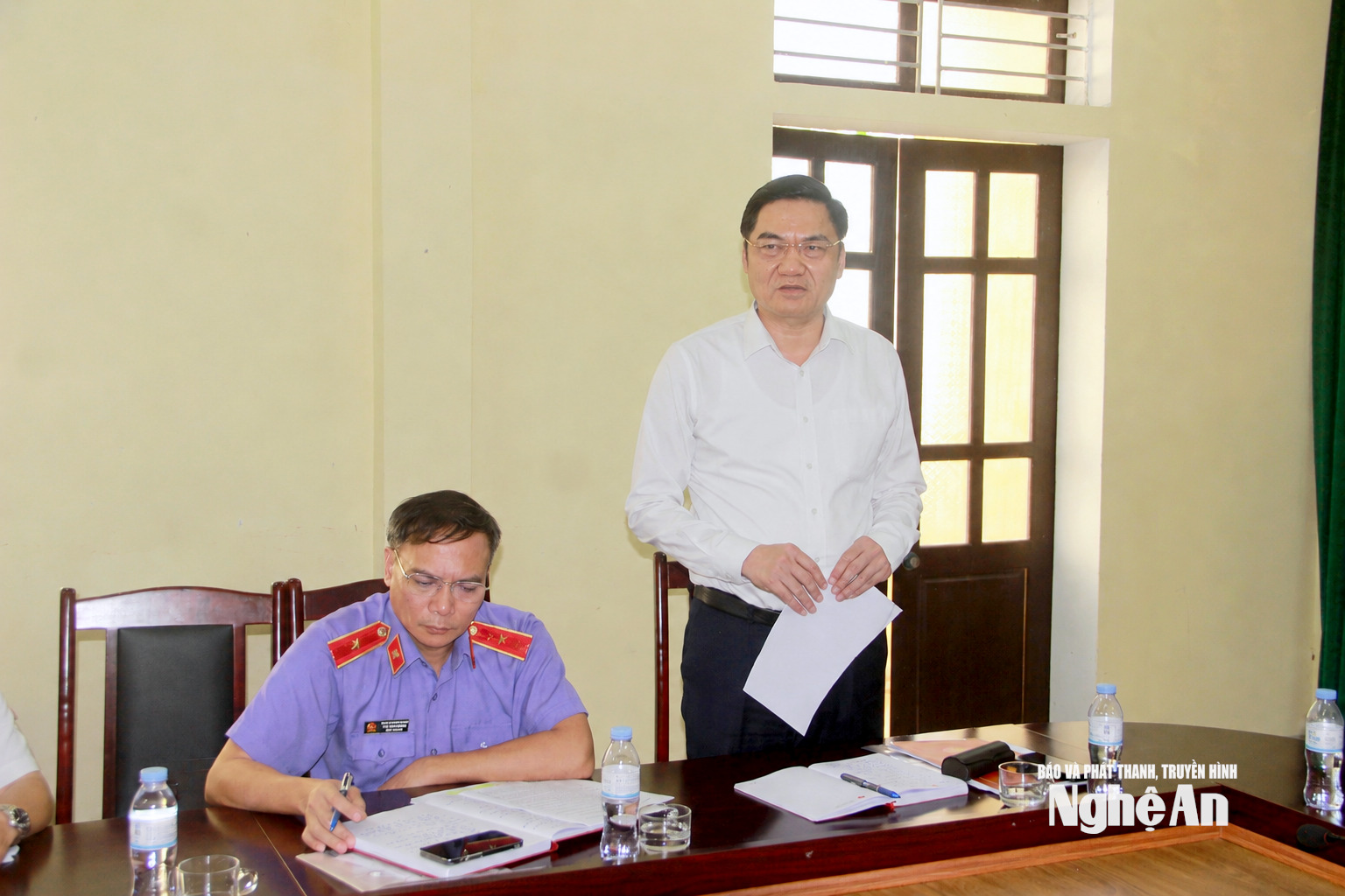 Phó Bí thư Thường trực Tỉnh ủy Hoàng Nghĩa Hiếu dự sinh hoạt Chi bộ Viện Kiểm sát nhân dân Khu vực 5 - Nghệ An