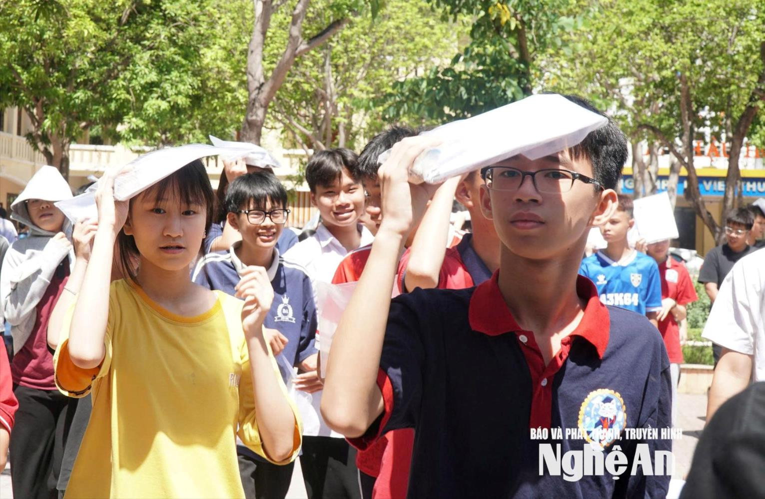 bna_thi-sinh-nghe-an-tham-du-ky-thi-tuyen-sinh-vao-lop-10.-anh-my-ha(1).jpg
