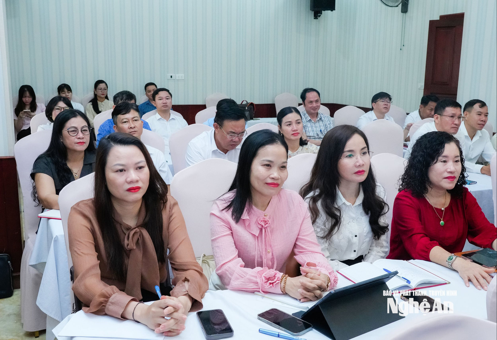 bna_-hoi-dong.jpg?md5=WGWGv5_ckWDHNFRarSsALg&expires=1786522511