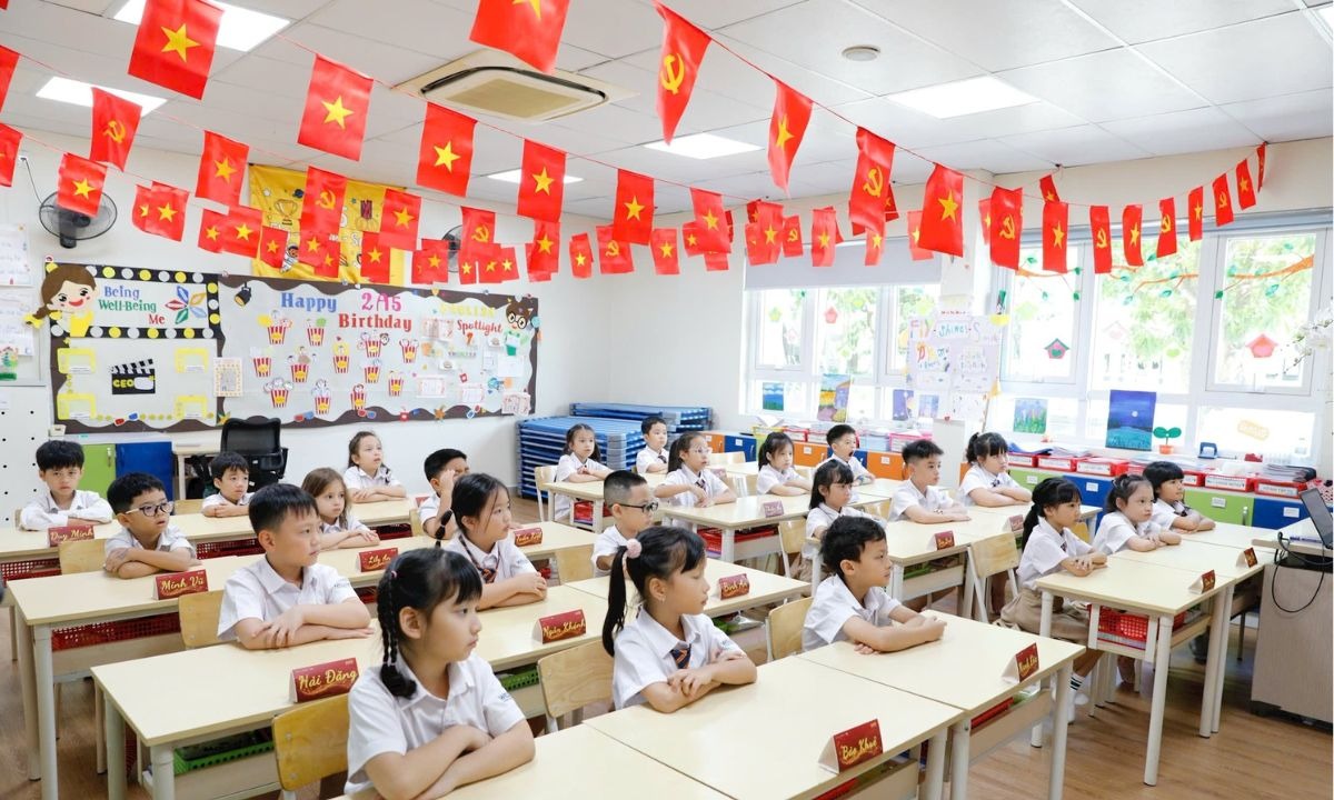 NHIỀU CHÍNH SÁCH MỚI TRONG GIÁO DỤC, ĐÀO TẠO ĐƯỢC BỘ GIÁO DỤC VÀ ĐÀO TẠO THÔNG TIN TỚI QUỐC HỘI KHÓA XVI