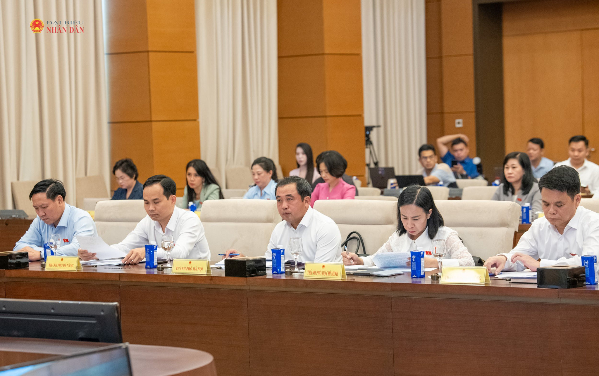 cac-dai-bieu-tham-du-cuoc-hop.13.jpg