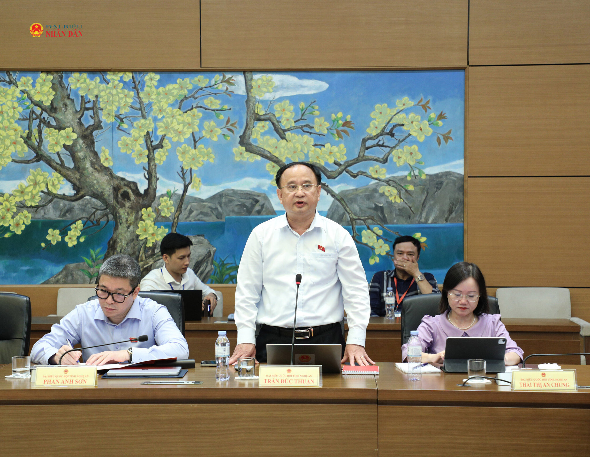 dbqh-tran-duc-thuan-nghe-an-phat-bieu-thao-luan-tai-to-7.jpg?md5=-II8qA9cmB2fJ1NDT6TgtA&expires=1787287577