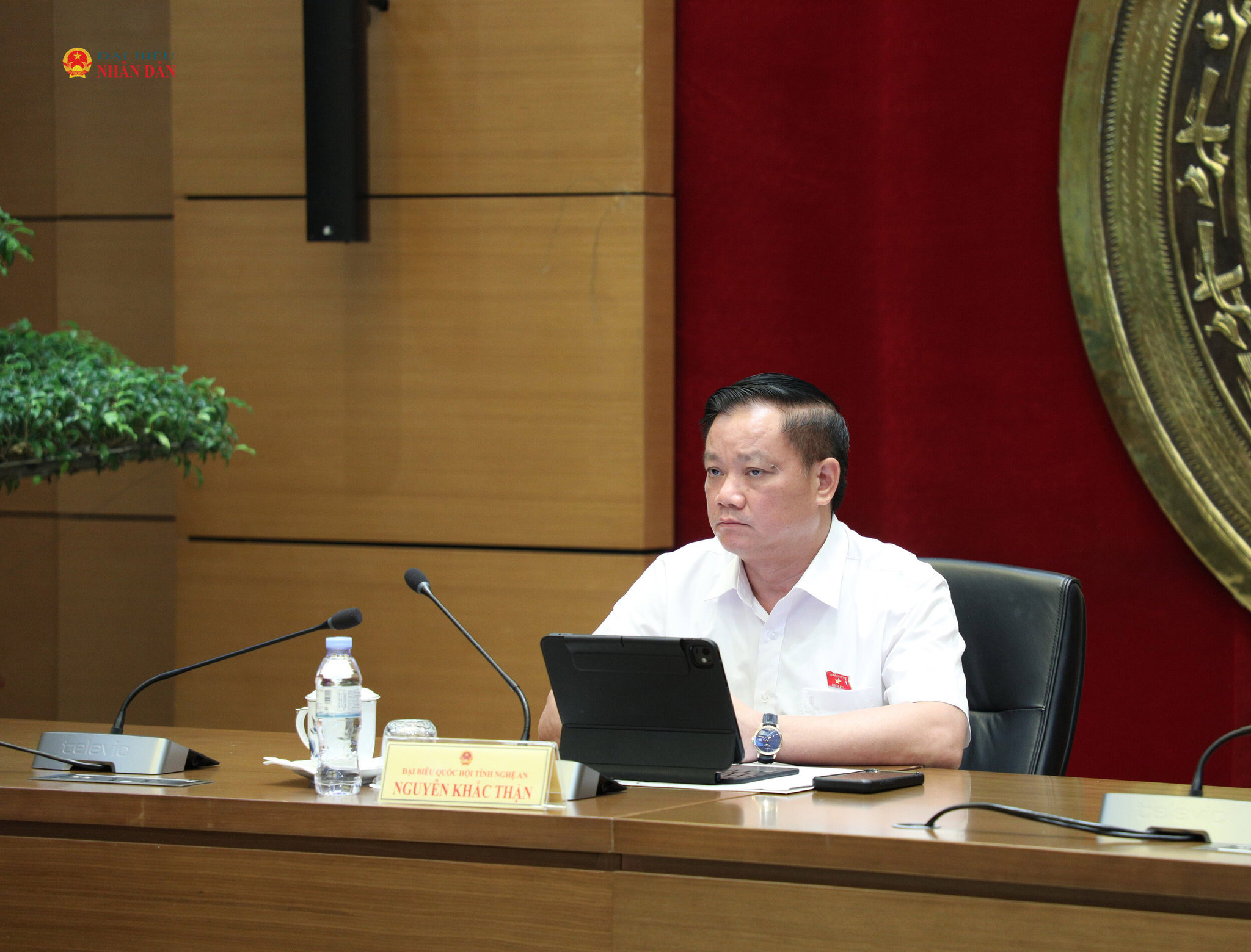 truong-doan-dbqh-tinh-nghe-an-nguyen-khac-than-tham-gia-phien-thao-luan.jpg?md5=JpDLK9iCiztqKxPDfraC-A&expires=1787287577