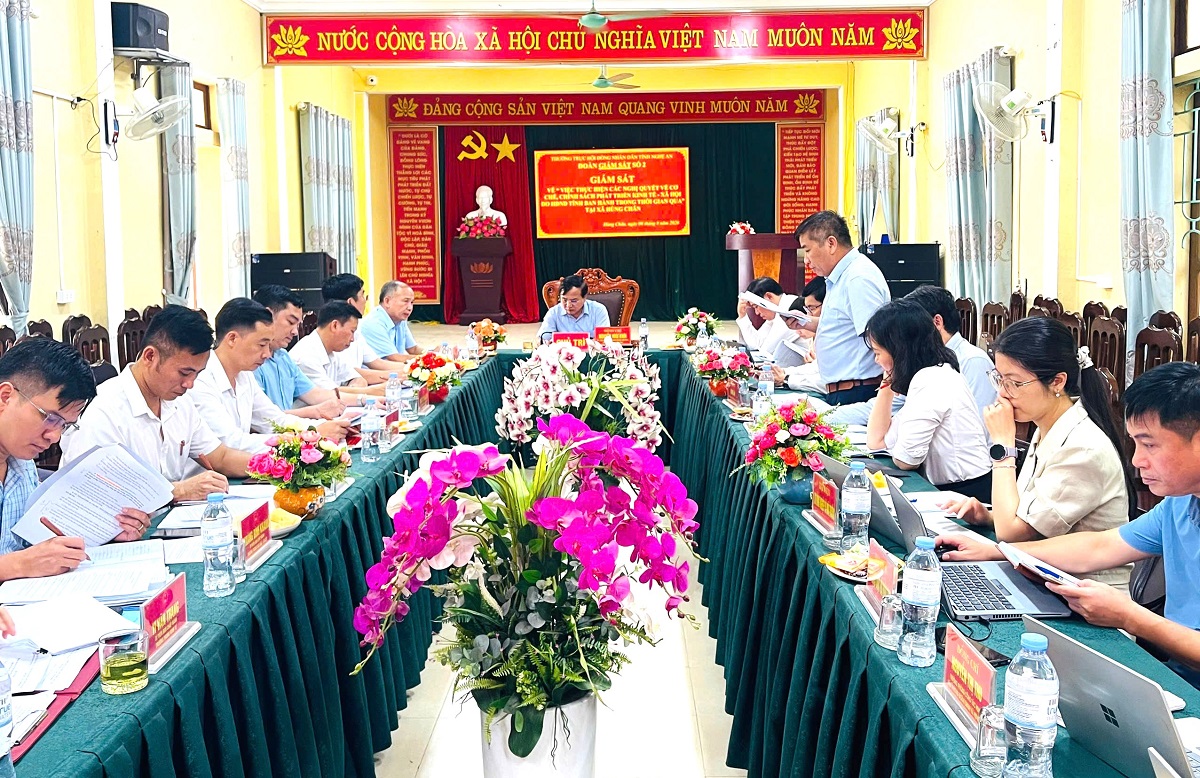 Tháo gỡ các khó khăn, vướng mắc, đẩy nhanh tiến độ đưa chính sách đến với đồng bào dân tộc thiểu số
