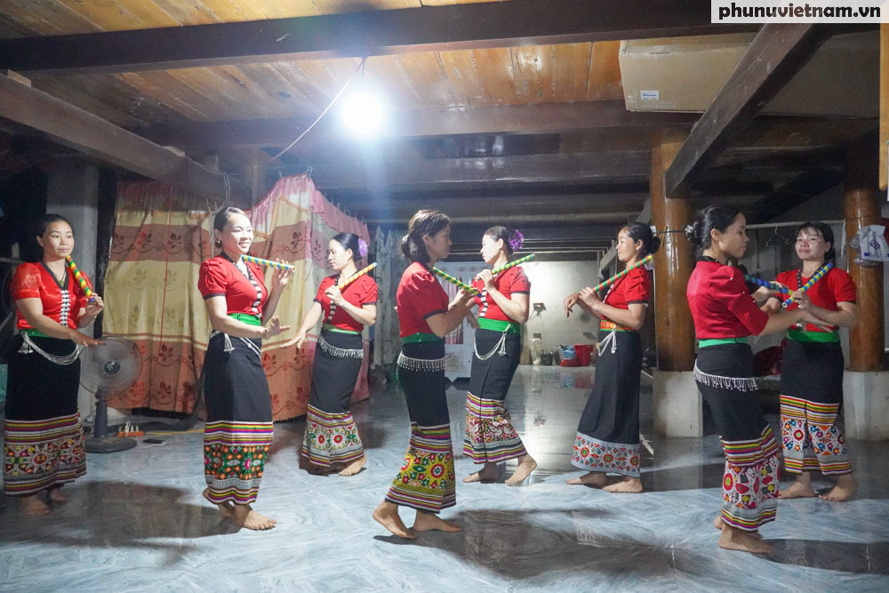 Tăng cường hỗ trợ phát triển du lịch cộng đồng tại Mường Chọng
