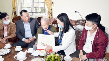 anh-chuc-tet-1.jpg