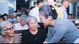 Đồng chí Võ Thị Minh Sinh tiếp xúc cử tri và dự sinh hoạt chi bộ tại phường Vinh Phú