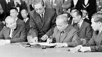 Người được Bác Hồ giao nhiều trọng trách đa dạng nhất