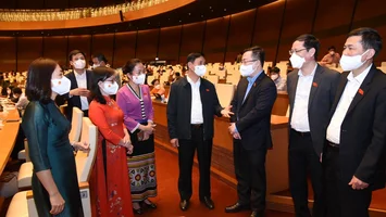 Hình ảnh hoạt động Đoàn đại biểu Quốc hội khóa XV tỉnh Nghệ An tại phiên chất vấn Kỳ họp thứ 2