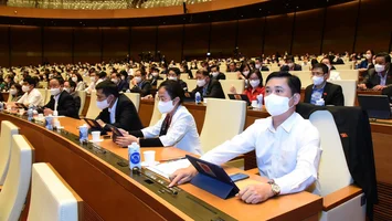 Quốc hội khóa XV biểu quyết thông qua 3 nghị quyết, 2 luật