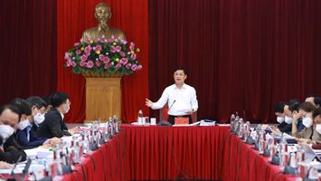 Ban Thường vụ Tỉnh ủy Nghệ An cho ý kiến về xây dựng, phát triển thị xã Hoàng Mai