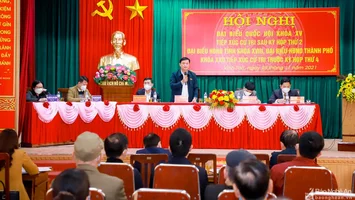 Bí thư Tỉnh ủy Thái Thanh Quý tiếp xúc cử tri phường Vinh Tân, thành phố Vinh