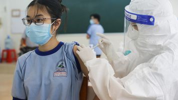 Nghệ An sẵn sàng chiến dịch tiêm vắc- xin phòng Covid-19 cho trẻ từ đủ 12 đến 17 tuổi