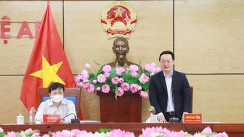 Nghệ An họp về thí điểm điều trị F0 tại trạm y tế lưu động, cách ly tại nhà đối tượng nguy cơ cao