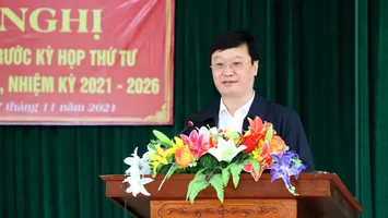 Chủ tịch UBND tỉnh Nguyễn Đức Trung tiếp xúc cử tri xã Nam Lĩnh, huyện Nam Đàn