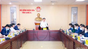 Thường trực HĐND tỉnh Nghệ An thẩm tra các báo cáo, dự thảo nghị quyết trình Kỳ họp thứ 4